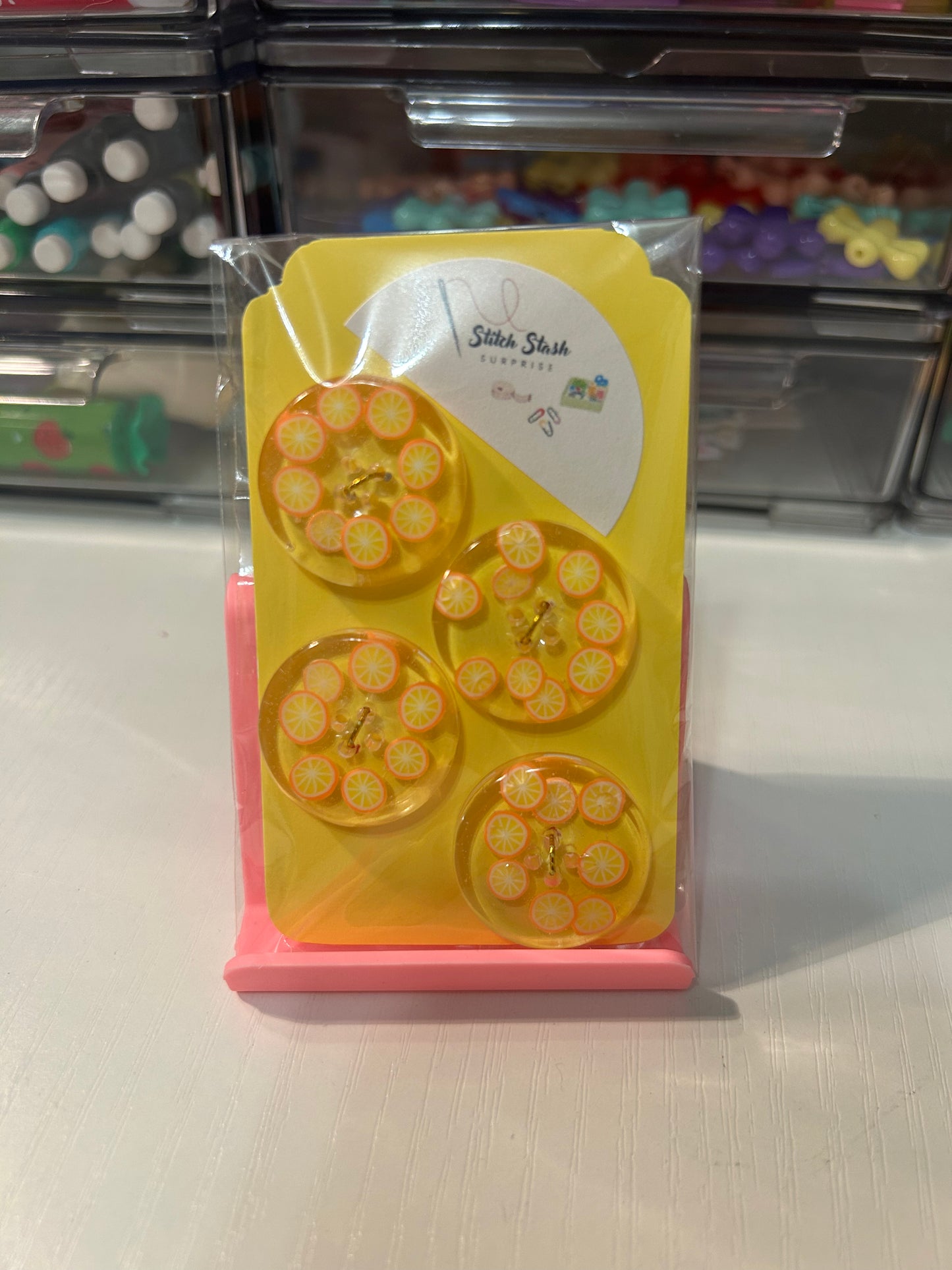 25mm sliced orange buttons